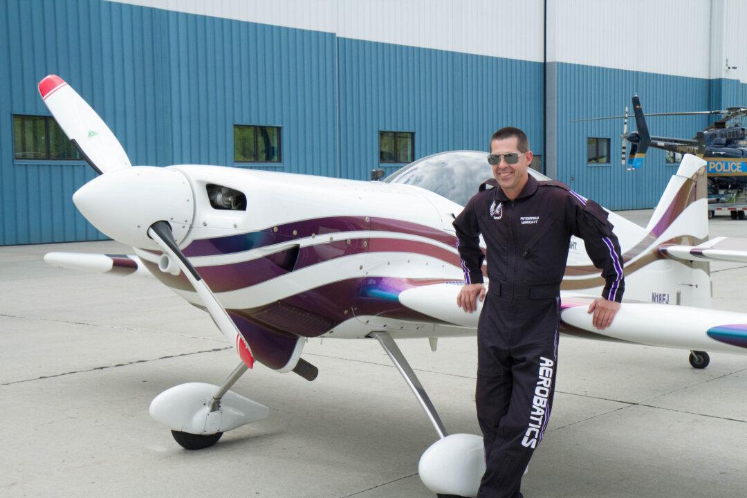 NY Air Show Pilot’s Death Still Under Investigation 1 Year Later
