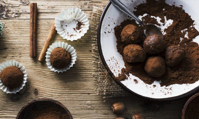 Homemade Chocolate Date Balls
