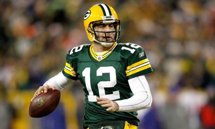 Aaron Rodgers Accepts ‘Full Responsibility’ for Controversy Over Vaccination Comments