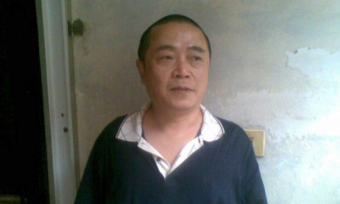 Lawyer of Jailed Chinese Dissident Huang Qi Taken Away by Police, Huang’s Mother Under House Arrest