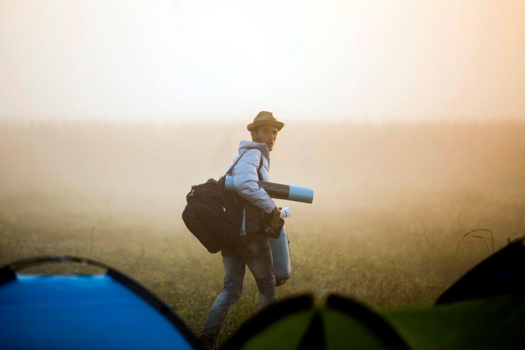 Fencing Off the East: How the Refugee Crisis Is Dividing the European Union