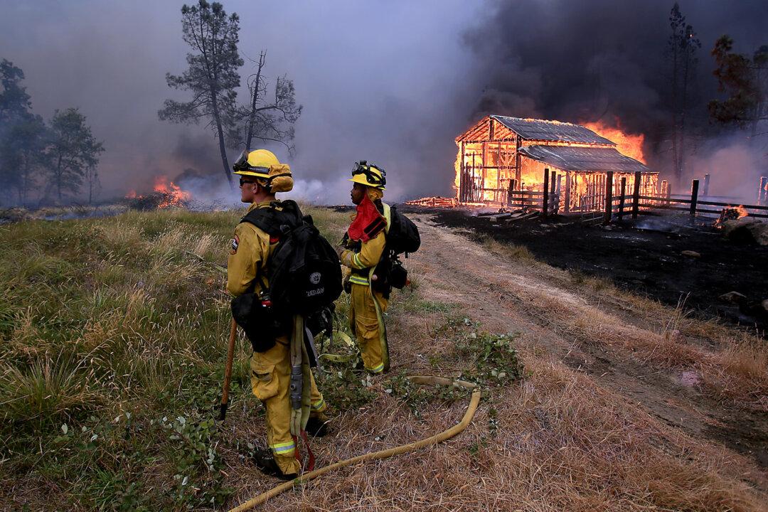 Northern California Wildfires Destroy Nearly 1,600 Homes