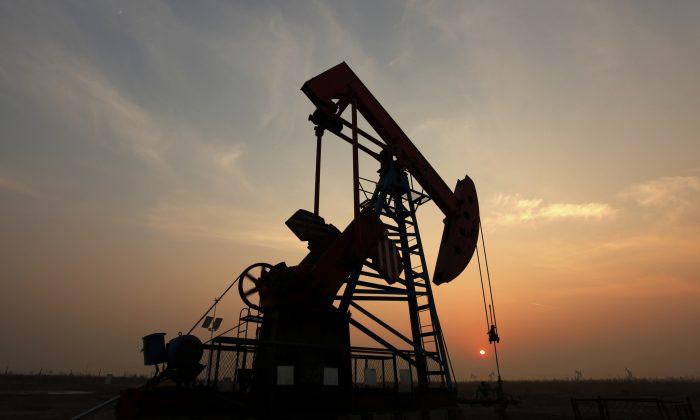 Hope for Quick Rebound in Oil Prices Fades