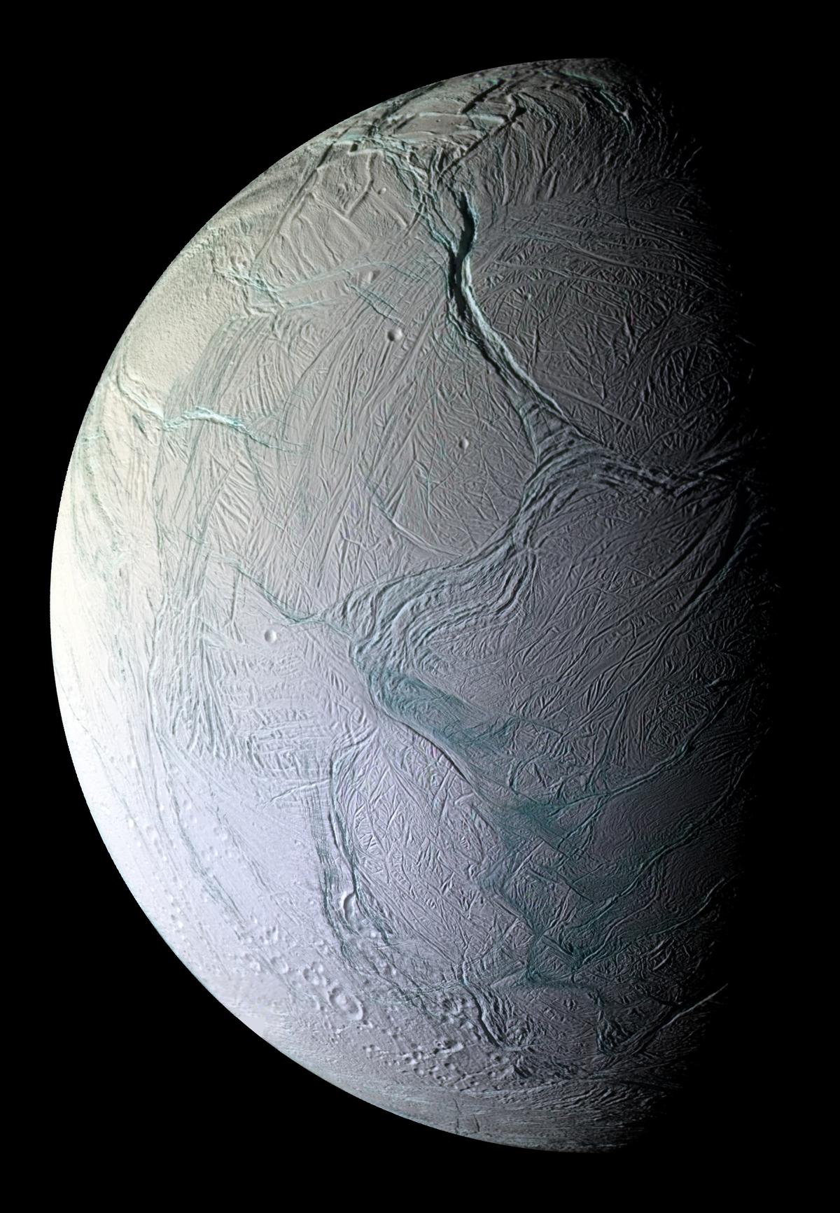 Global Ocean Makes Saturn's Moon Wobble