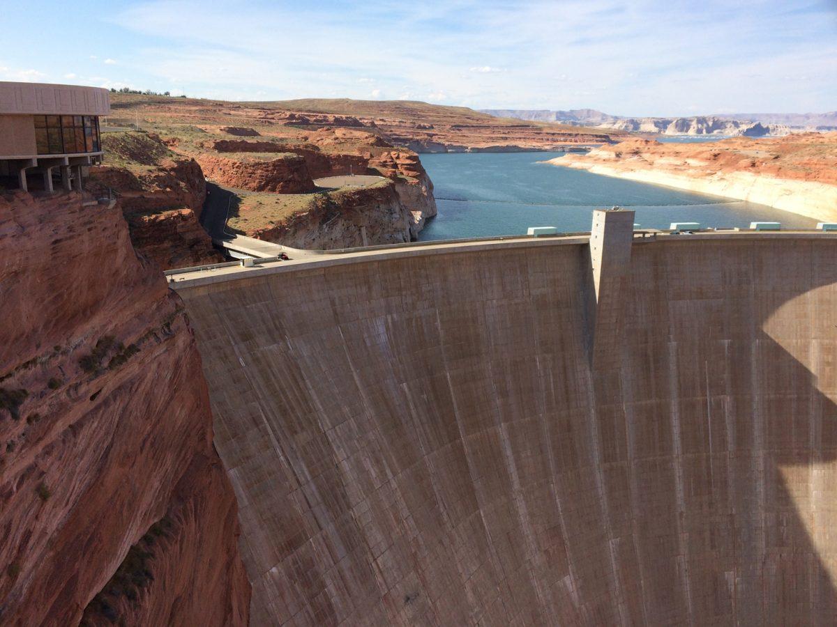 Lake Powell and the Glen Canyon Dam. (Beverly Mann)