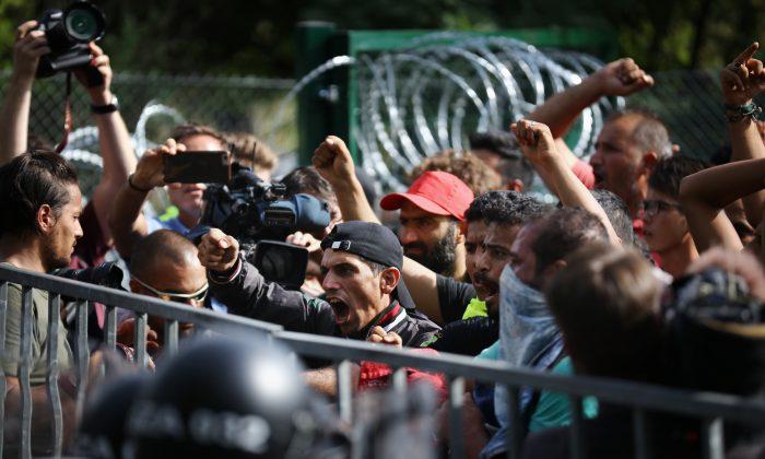 Human Rights Group Demands Hungary Stop Harassing Reporters