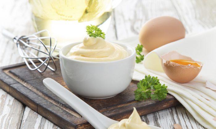 Easy Homemade Olive Oil Mayonnaise Recipe