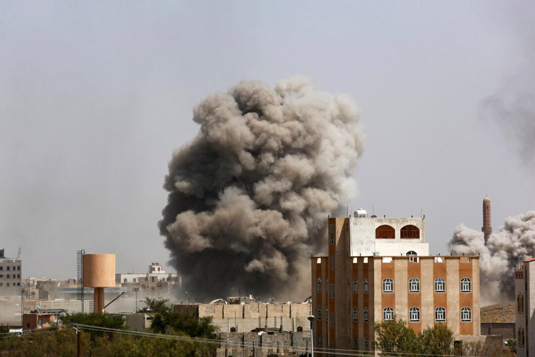Saudi Airstrikes Mistakenly Kill 20 Troops in Southern Yemen