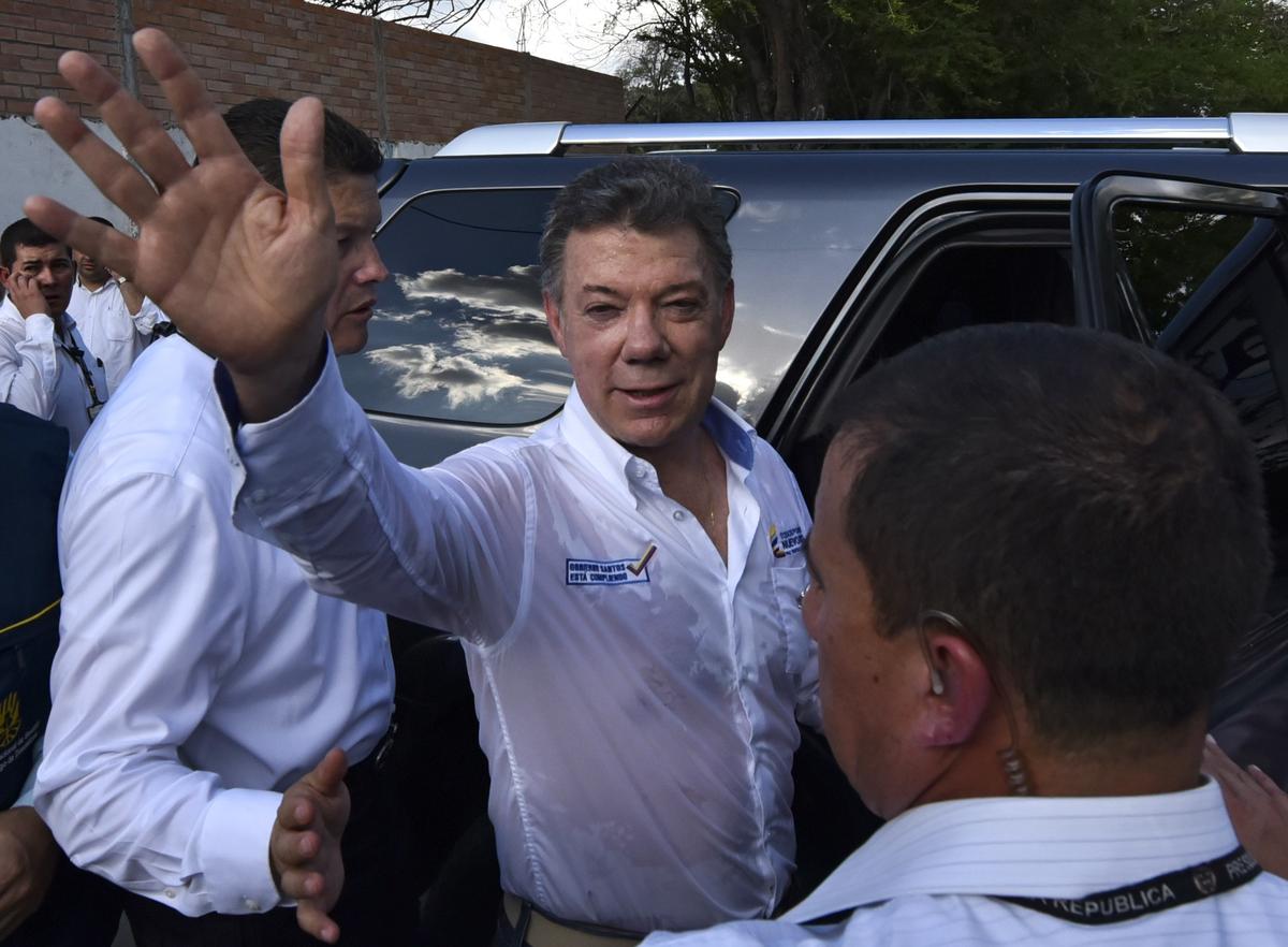 Leaders of Colombia, Venezuela Attempt to Overcome Crisis