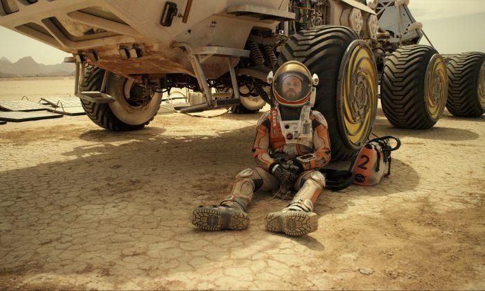 Popcorn and Inspiration: ‘The Martian’: Matt Damon’s Merry Mission-to-Mars Movie