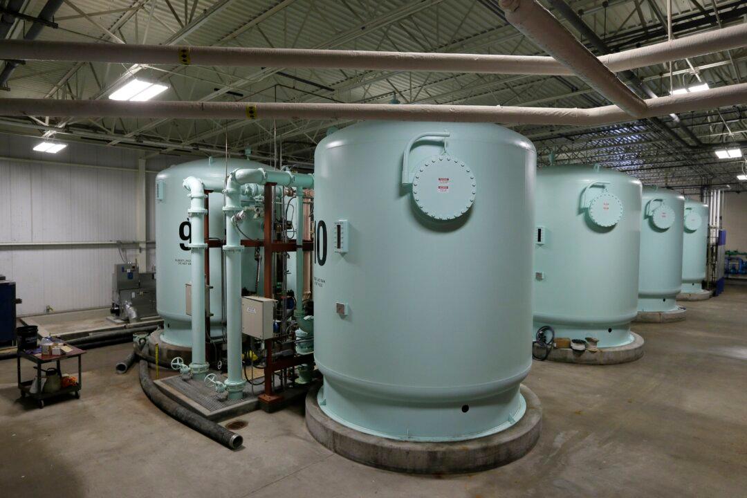Former Kansas Water Facility Employee Pleads Guilty to Remotely Shutting Down Water System While ‘Intoxicated’