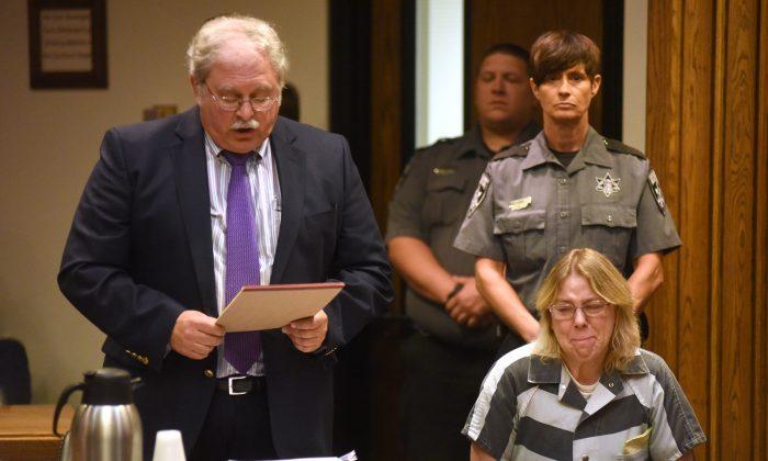 Prison Worker Who Helped 2 Killers Escape Gets Up to 7 Years