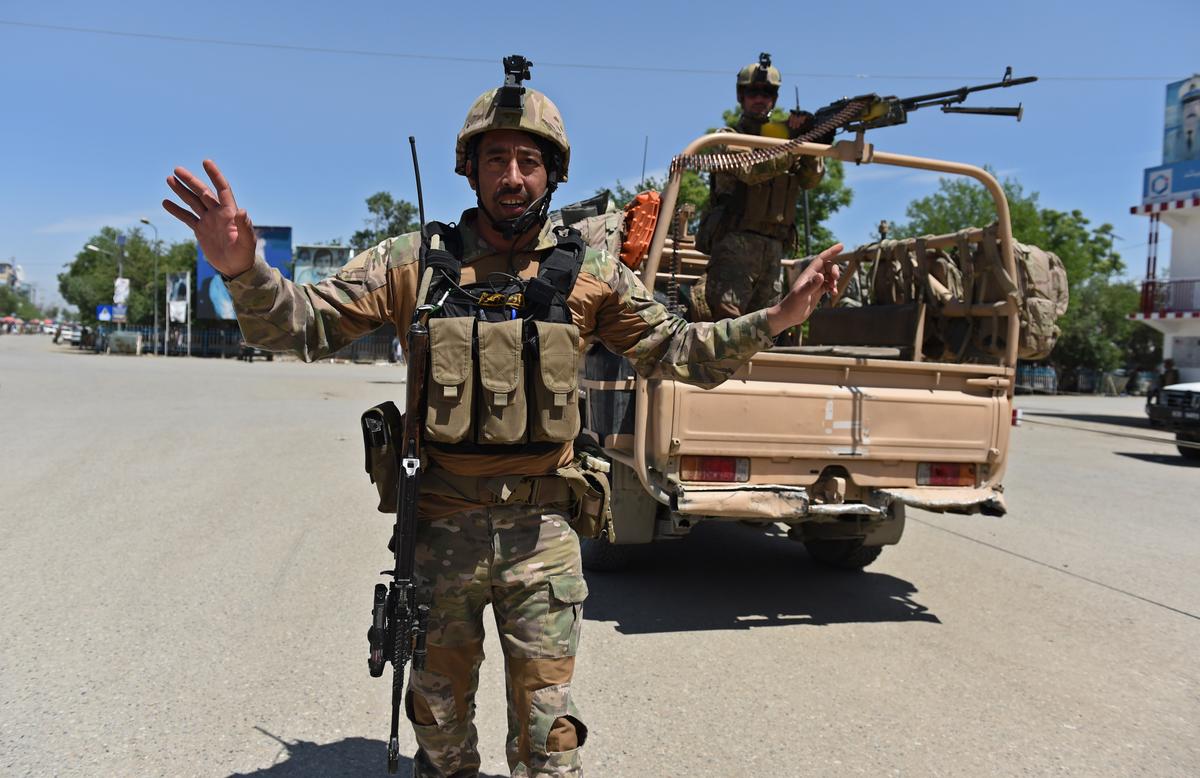 Afghan Troops Push Into City of Kunduz, Taliban in Retreat