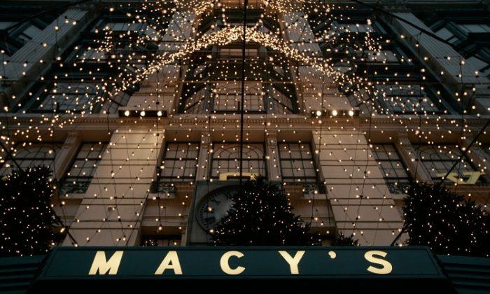 Macy’s Raises Profit Forecast Before Key Holiday Season