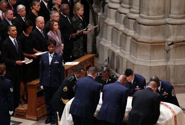 Former President Barack Obama attends the funeral service for civil rights leader Dorothy Height with (L-R) first lady Michelle Obama, U.S. Vice President Joe Biden, Speaker of the House Nancy Pelosi (D-Calif.), Senate Majority Leader Harry Reid (D-Nev.), Rep. Jim Clyburn (D-S.C.) and Secretary of State Hillary Clinton at the Washington National Cathedral in Washington, on April 29, 2010. (Win McNamee/Getty Images)