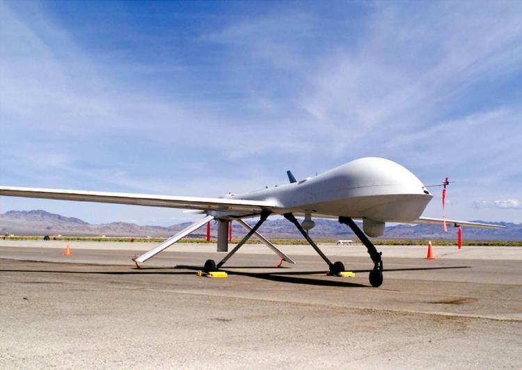 A U.S. Air Force RQ-1 Predator unmanned reconnaissance aircraft sits on a tarmac. (U.S. Air Force/Getty Images)