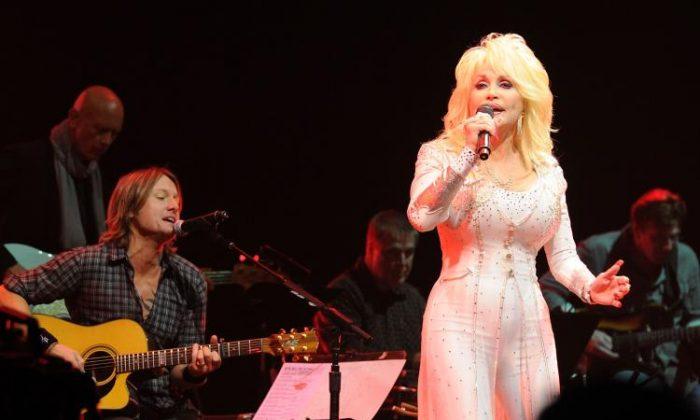 Dolly Parton’s Brother and Songwriting Partner Floyd Estel Parton Dies at 61: Reports