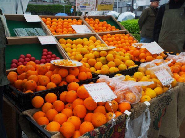 The freshest picks of the day can be found at UNU Farmer’s Market in Omotesando. (Won Xue Li/Epoch Times)