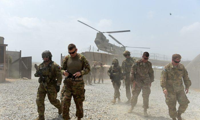 6 US Airmen Among at Least 11 Dead in Afghan Plane Crash
