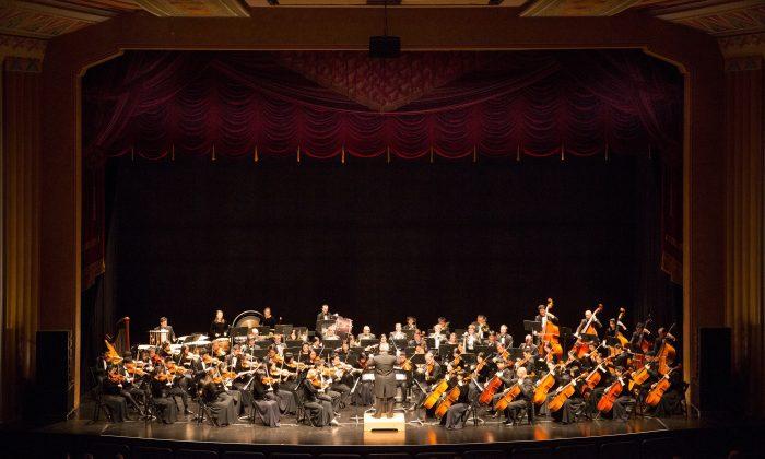 Shen Yun Symphony Orchestra Gives ‘Love From the Heart,’ Says Publisher