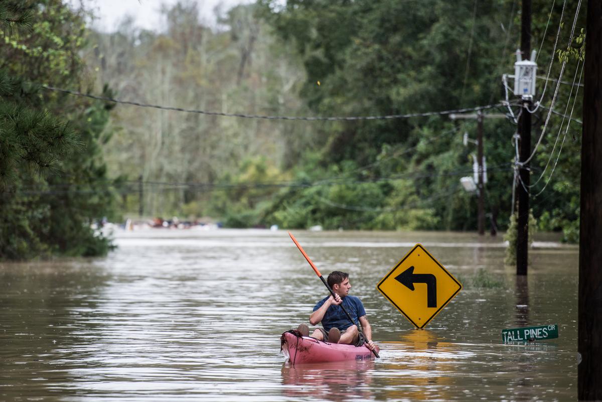 Historic South Carolina Floods: Heavy Rain, Hundreds Rescued