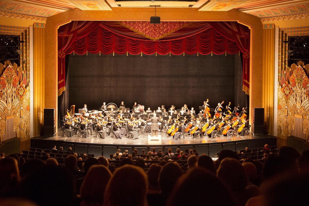 Shen Yun Symphony Opens a Portal to Another World