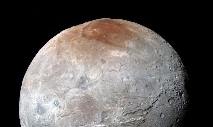 Images of Pluto’s Moon Charon Show Huge Fractures and Hints of Icy ‘Lava Flows’