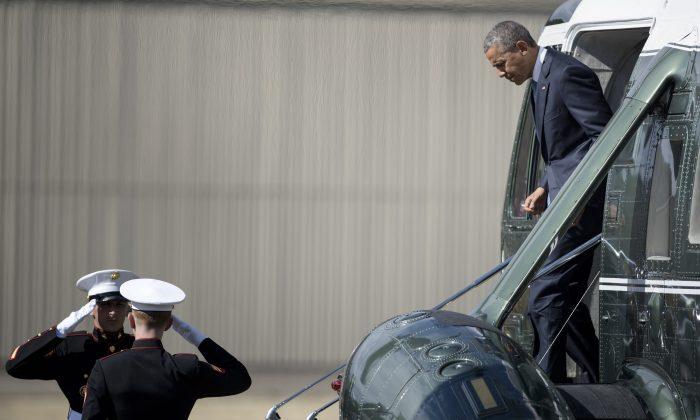 Obama Focusing on Condolences, Not Gun Laws, in Oregon Visit
