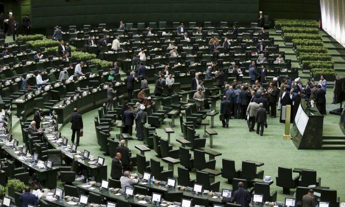 Iran Lawmakers Vote to Implement Nuclear Deal