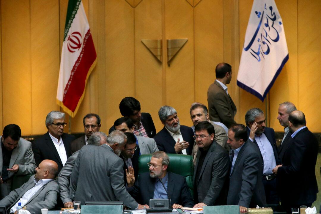In Final Step, Top Iranian Council Approves Nuclear Deal