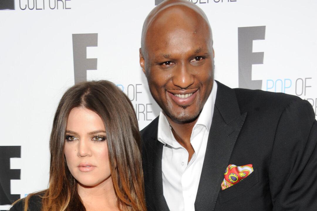 Kardashian Not Back With Odom Despite Divorce Dismissal