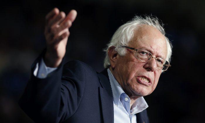 Sanders Vowing to Break Up Banks During First Year in Office