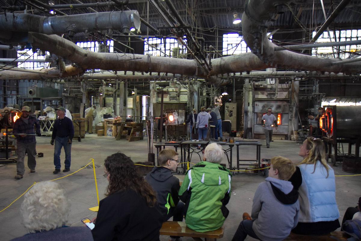 Photo Gallery: Glass Artists Perform at Gillinder Glass Factory