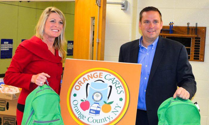 County Exec Packs Weekend Food for Chester Students