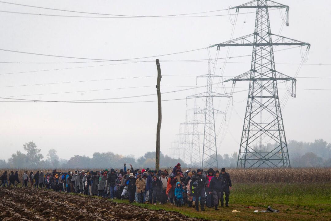 Refugee Crisis: 3 Injured in Fight in German Refugee Center