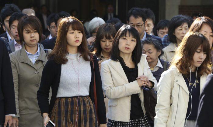 ‘Womenomics’ Makes Small Chips in Japan’s Glass Ceiling