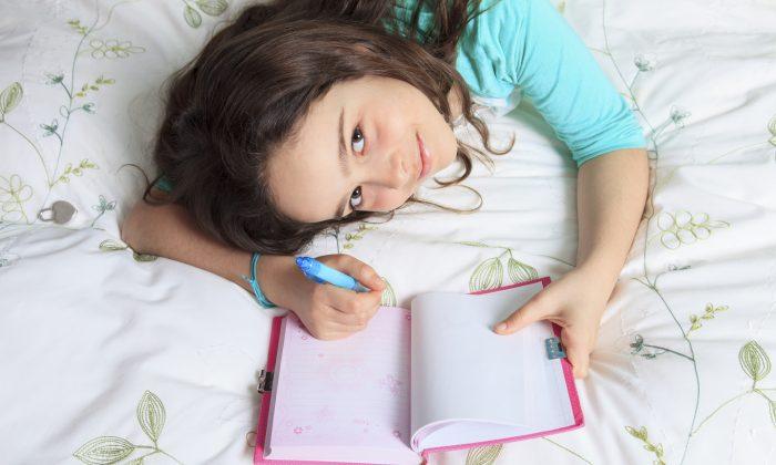 8 Easy Ways to Teach Your Children to Write