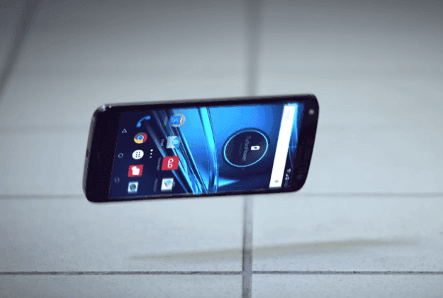 How Motorola Made an Unbreakable Smartphone Display