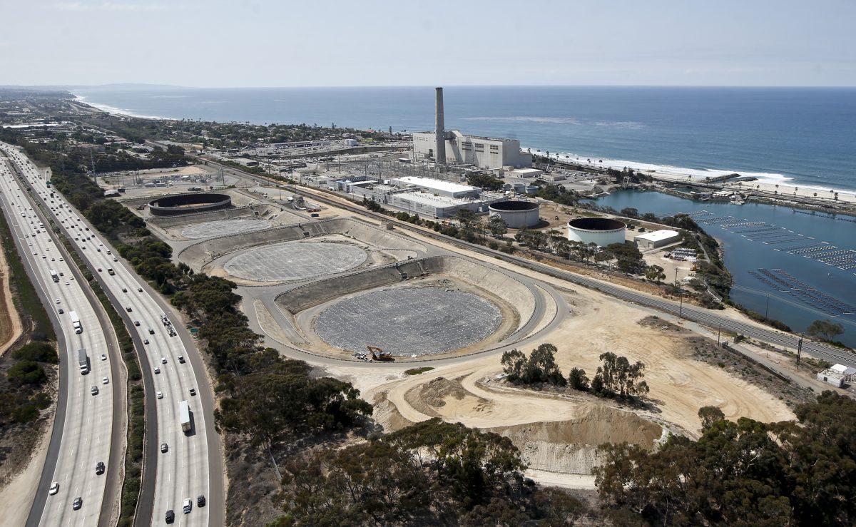 A desalination plant borders Interstate 5 on one side and the Pacific Ocean on the other in Carlsbad, Calif., on Sept. 4, 2015. (Lenny Ignelzi/AP Photo)