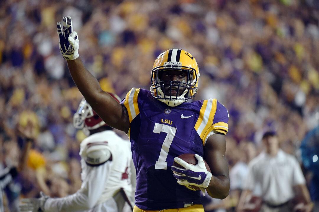 Heisman Trophy Watch: Why These 4 Players Are the Favorites