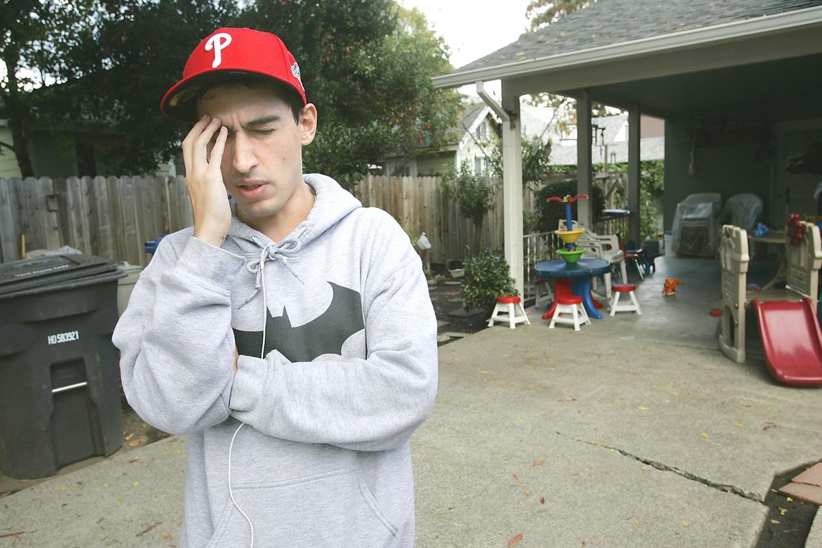 Doctors Find Living Tapeworm in California Man’s Brain