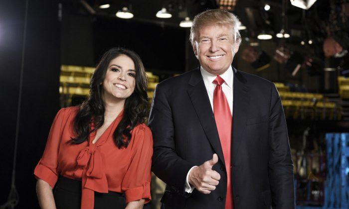 Hosting ‘SNL,’ Donald Trump Fends Off Mock Heckler