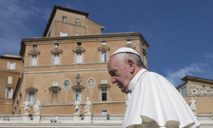 Pope Pledges to Continue Reforms in Face of Leaks