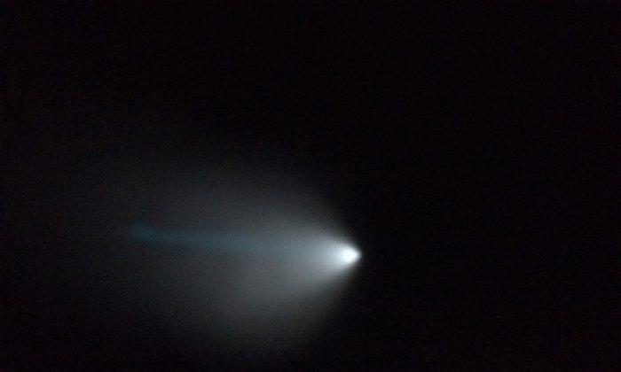 Naval Missile Test Off California Creates Streaking Light