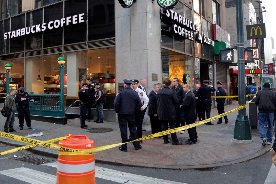 NYC Officials: 3 People Shot, 1 Fatally, Near Penn Station