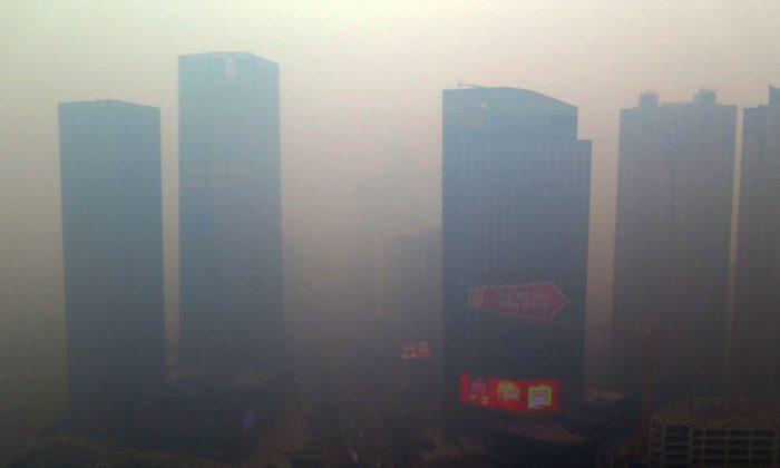 PHOTOS: Smog in Parts of China Is so Bad Now That People Can Hardly Take It