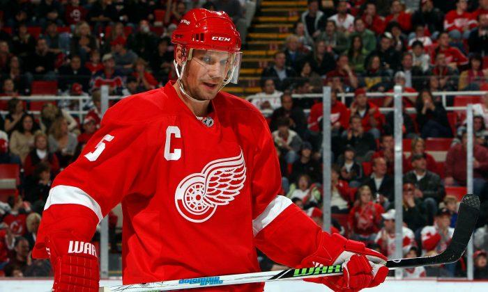 Exemplary Red Wing Lidstrom Inducted Into Hockey Hall of Fame