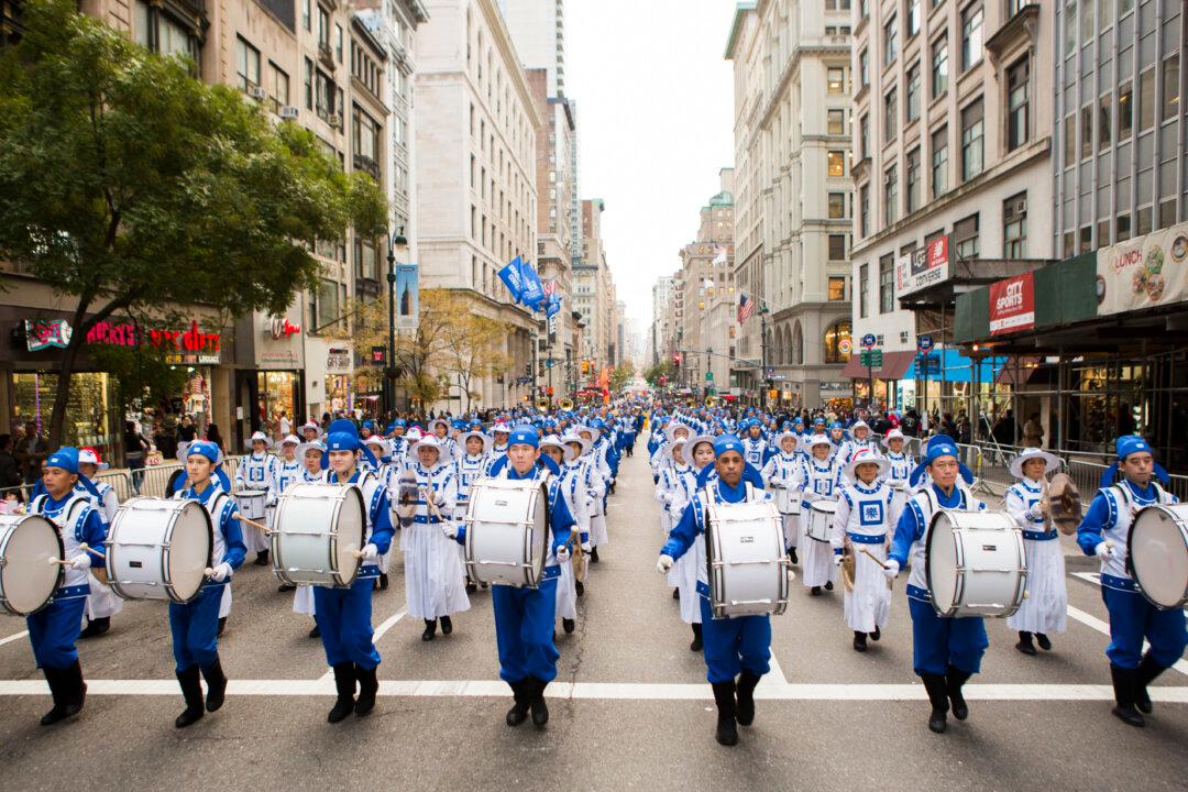 In Parade, Falun Gong Contingent Reminds New Yorkers That Freedom Isn’t Free