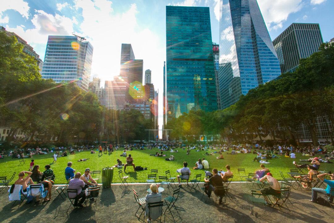 How Do Our Brains Reconstruct the Visual World?