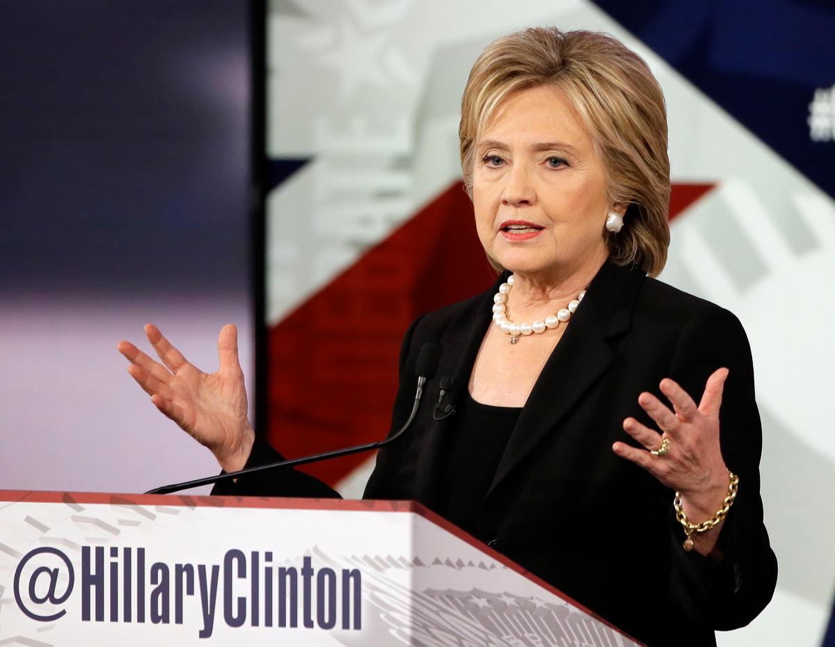 Clinton Offers New ‘Exit Tax’ on US-foreign Company Mergers